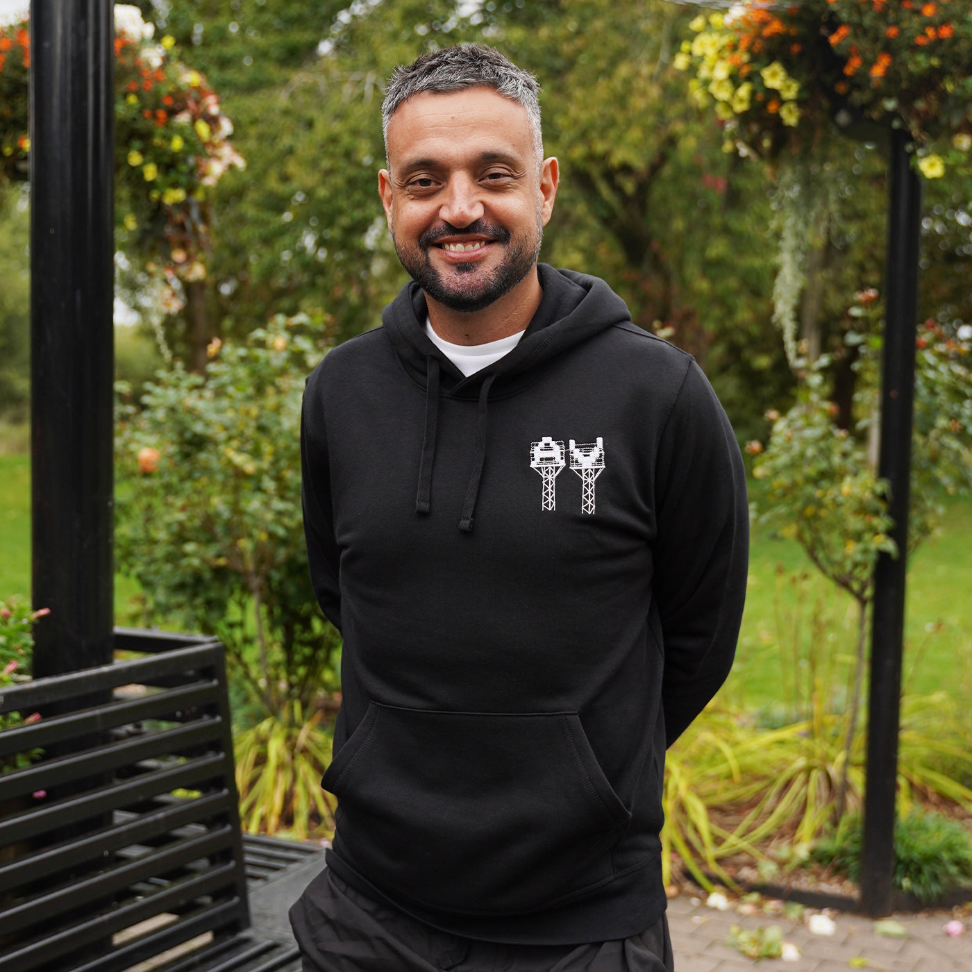 AV Floodlights - The Classic 10 Hoodie [Black]