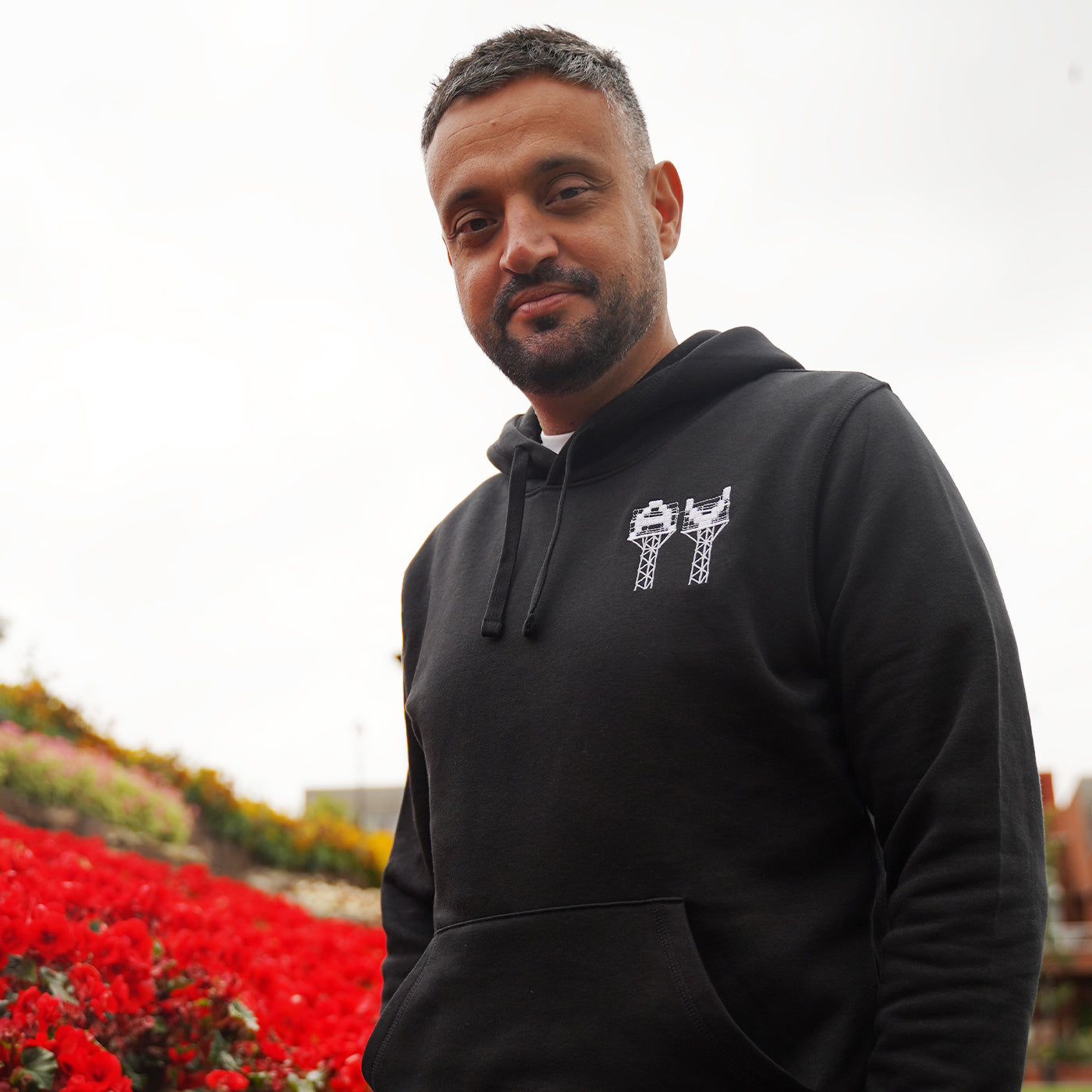 AV Floodlights - The Classic 10 Hoodie [Black]